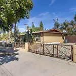 Woodland Hills 3 Bedroom W/ Pool And Spa